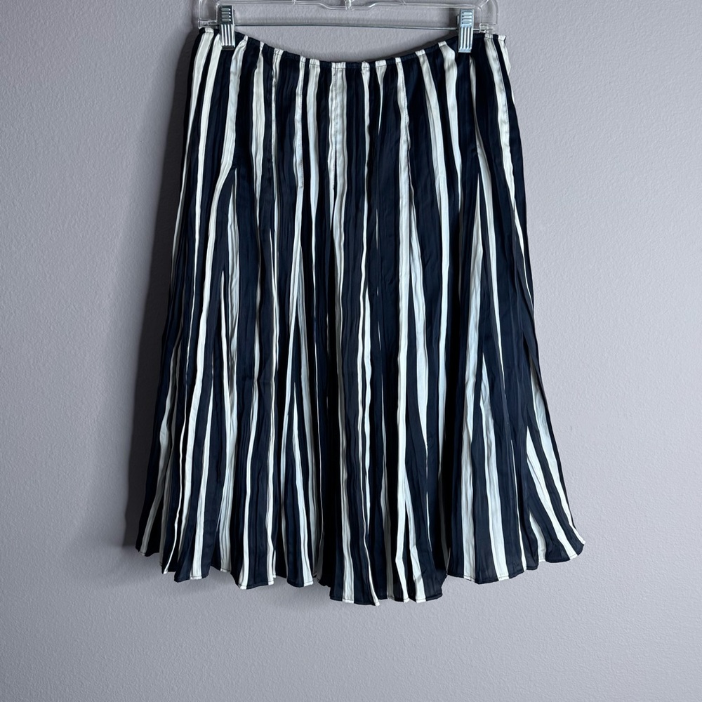 Anne Klein Black and White Striped 100% Silk A-Line Midi Pleated Skirt Sz 4